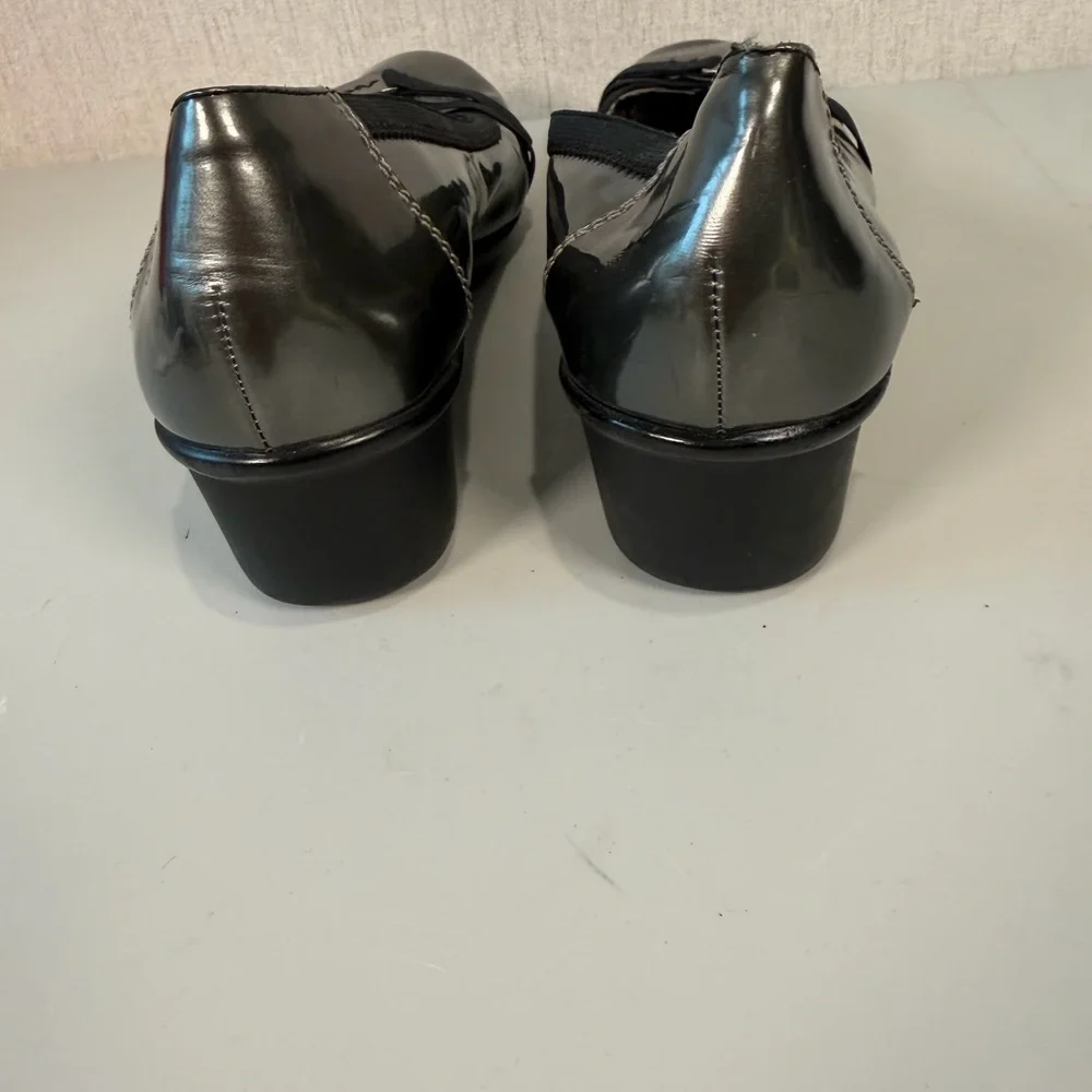 Anne Klein Sport Womens AKDefinitely gray/ Black‎ Patent Wedge Pump US 10M